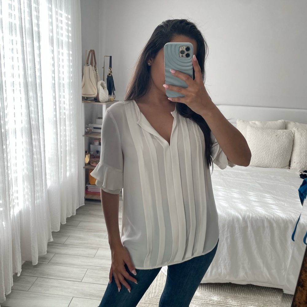 Ann Taylor Ivory Ruffle Blouse w/ Pleaded Folding in the front - Picture 3 of 7